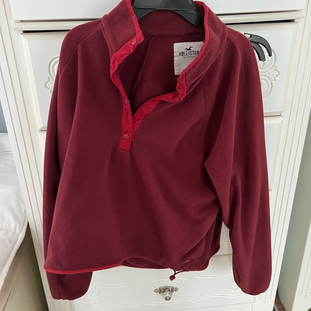 hollister pullover
